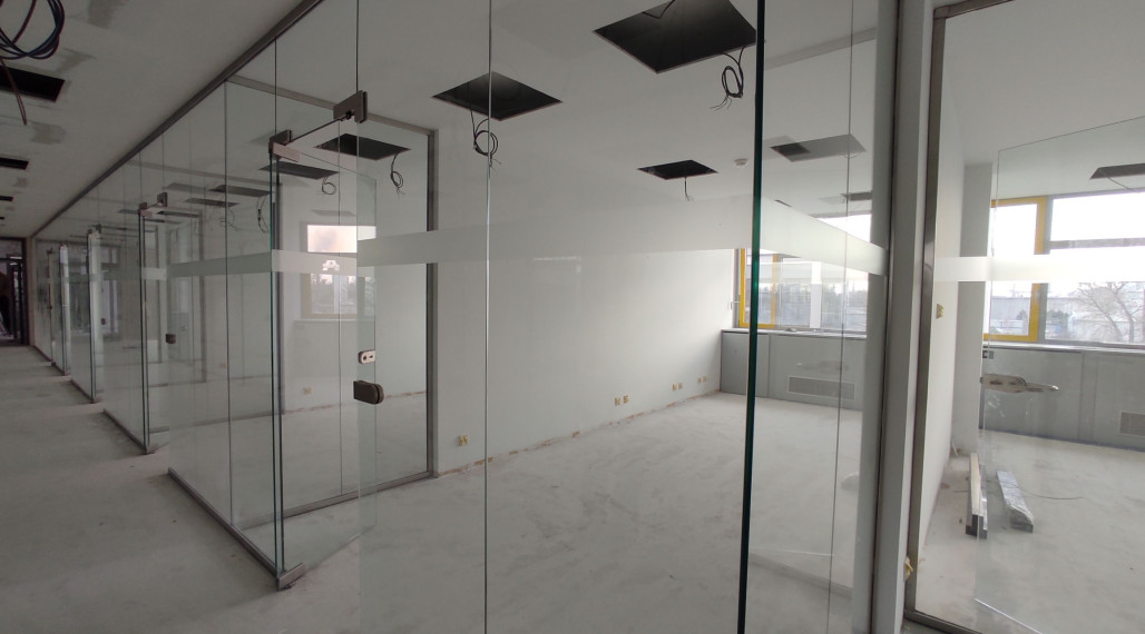 Novo-rekonštruované administratívne priestory 218m2 na prenájom, Vlčie Hrdlo