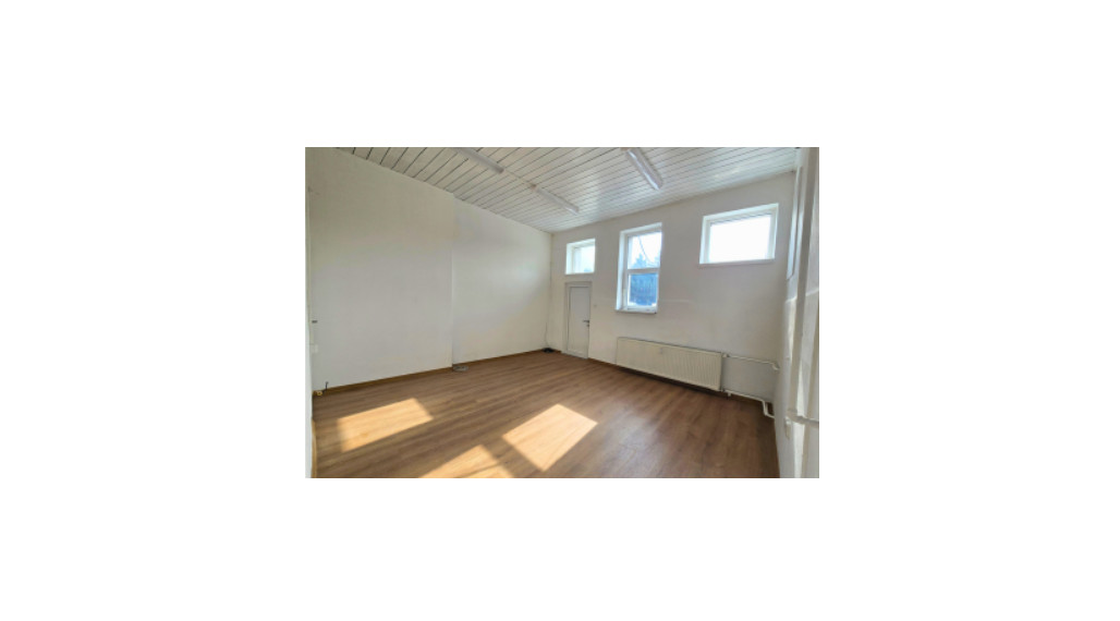 Na prenájom zrekonštruovaná kancelária vo výmere 24,5 m² v Nitre