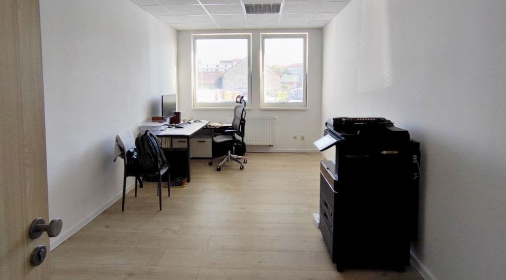 Na prenájom kancelárie v Trenčíne - širšie centrum