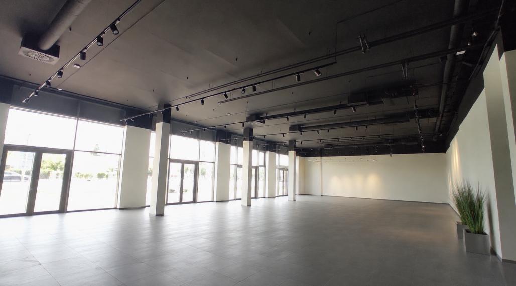 444m2 SHOWROOM/Obchodné priestory vhodné aj na fitnesscentrum, Račianska – Bratislava III