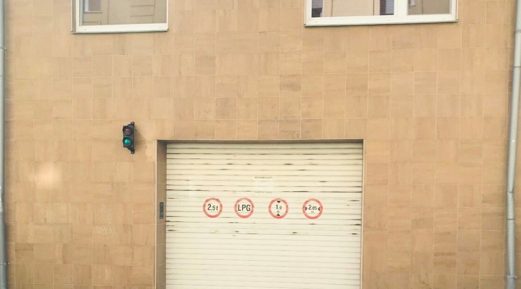 Na predaj garážové státie - Bratislava I