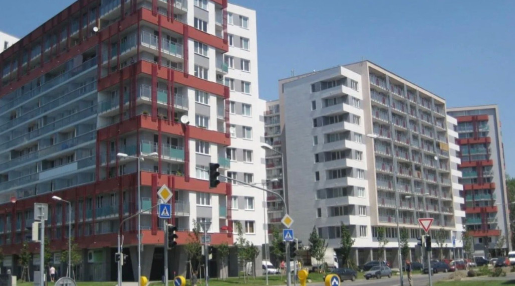  Na predaj garážové státie s výmerou 14 m2 bytovom komplexe Koloseo 
