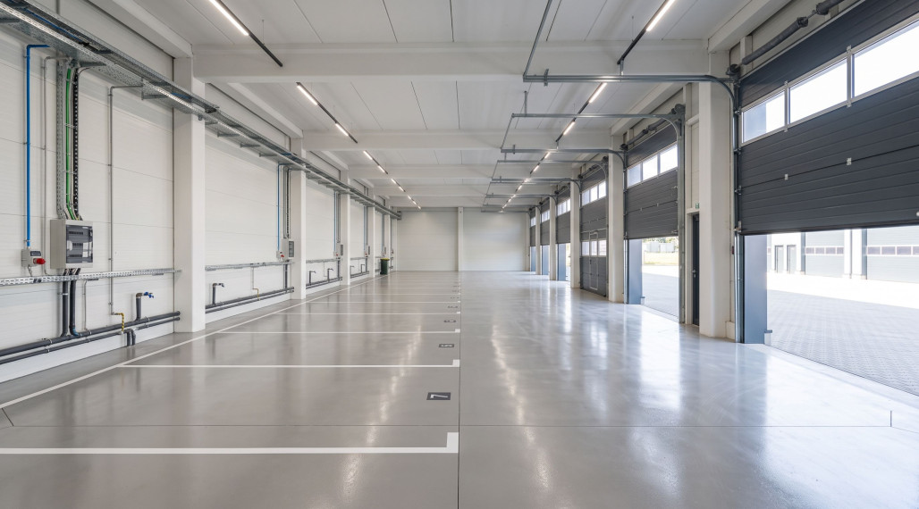 Na prenájom hala, vajnorská ul. – 600 m² – možnosť deliť, TOP