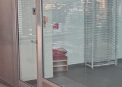Obchodný priestor v pasáži 23,07m2 - predajňa, showroom, klientske centrum, Obchodná, BAI - fotografia 4