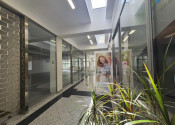 Obchodné priestory v pasáži na Obchodnej ulici, BA1 vhodné na predajňu, showroom, klientske centrum - fotografia 3