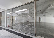 Obchodné priestory v pasáži na Obchodnej ulici, BA1 vhodné na predajňu, showroom, klientske centrum - fotografia 1