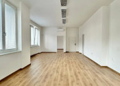 Administratívne priestory na prenájom, 60 m2, Trenčín –  pri OC MAX - fotografia 1