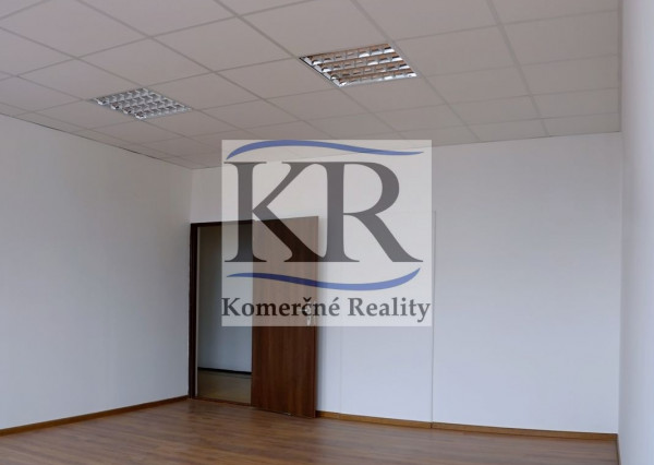 27 m2, Kancelárie na prenájom 315,- €/mes., Trenčín, centrum