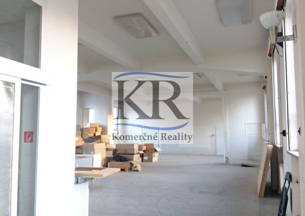 335 m2 - Sklad na PRENÁJOM, Nové Mesto n. Váhom