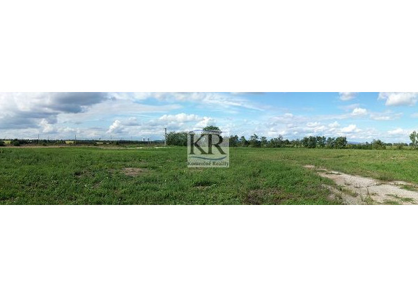 skladové priestory, 10 km od Trenčína