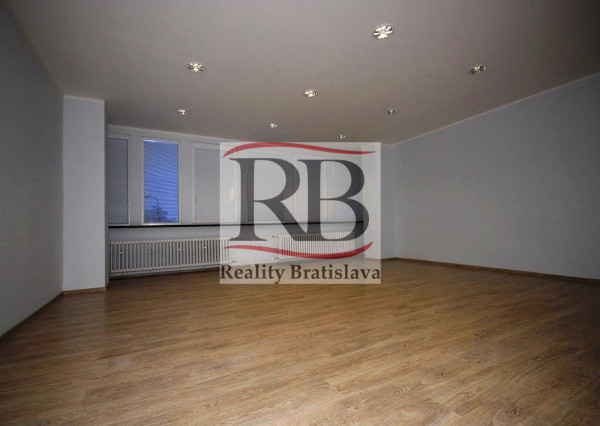 Kancelária na prenájom - 35,44m2, Drevárska, Pezinok