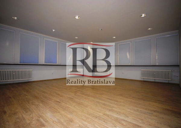 Administratívny priestor na Drevárskej ulici, Pezinok