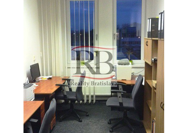 Kancelársky priestor na prenájom, Studená, Bratislava II, 200m2