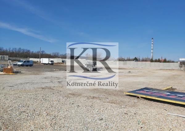 Voľné plochy na prenájom v Nitre, 1500 m2 / 4700 m2