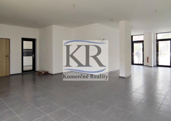 80 m2 – Obchodné priestory na prenájom, Trenčín, 800,- €/mes.