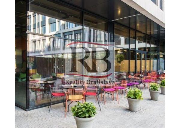 Gastro priestor v novostavbe BLUMENTAL, Bratislava-Staré Mesto