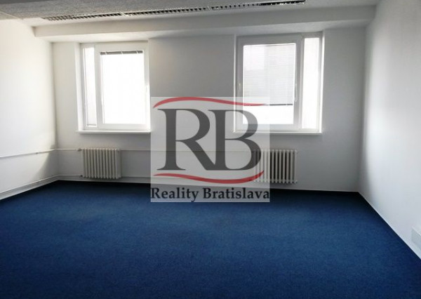 Na prenájom kancelársky priestor na Karloveskej ulici v Karlovej Vsi, 32,9m2