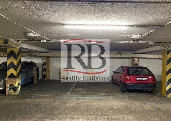 Garážové státie na Stodolovej ulici - BA II na predaj