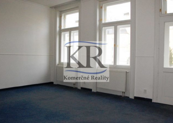 28 m2 až 168 m2 - Obchodné priestory, Trenčín-centrum