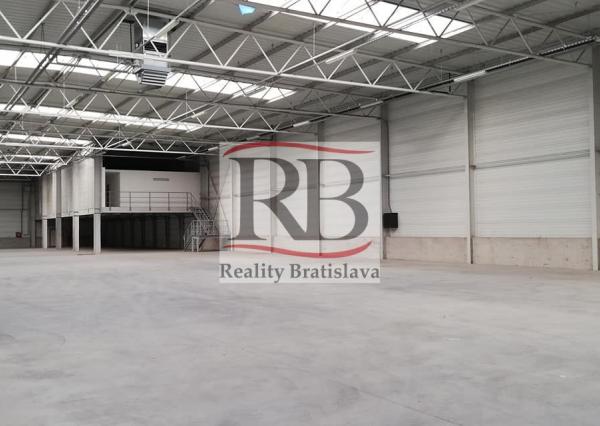 SKLADOVÁ HALA v Dunajskej Strede na PREDAJ, 3.000 m2