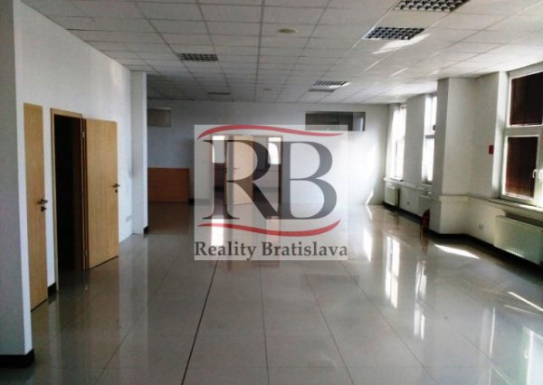 Samostatný kancelársky celok v OC Golden City na Starej Vajnorskej