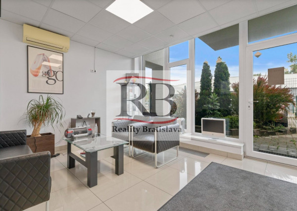 Administratívne priestory + 6x parking na prenájom, 154,40m2, Žabí Majer - Bratislava III