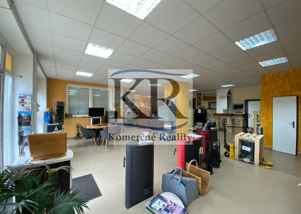 150 m2, Obchodné priestory na prenájom, Trenčín Zámostie