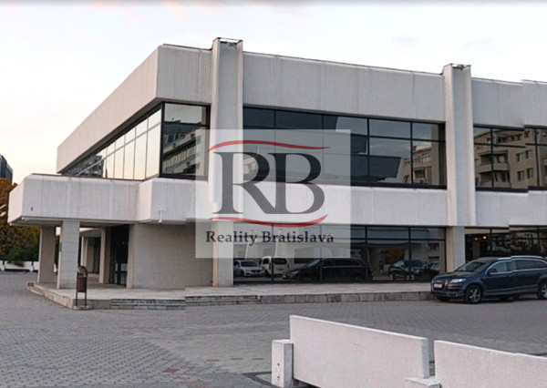 Kongresová sála, lobby, kuchyňa, jedáleň a príslušenstvo na prenájom, Holiday Inn Bratislava 2, 3.000m2