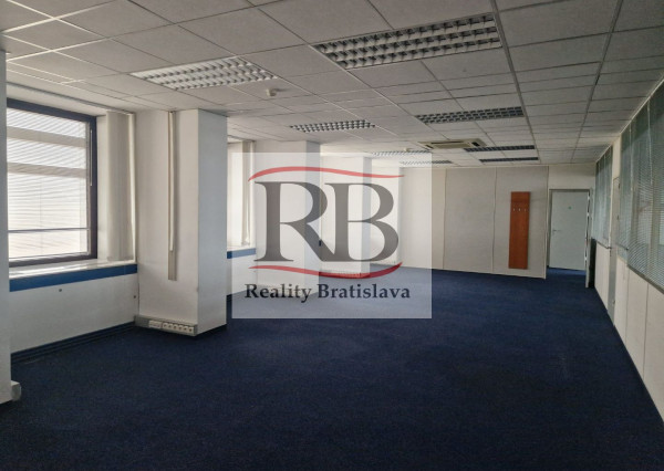 Kancelárie na skok od centra s možnosťou skladu, Incheba, 115 m²