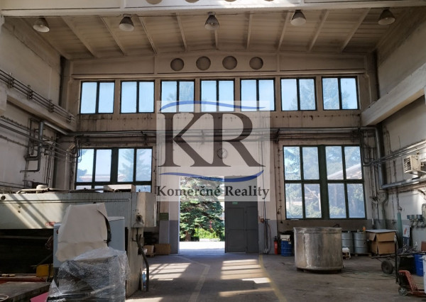 Predaj: Výrobná hala s kompletným zázemím v monitorovanom areáli Chemolak