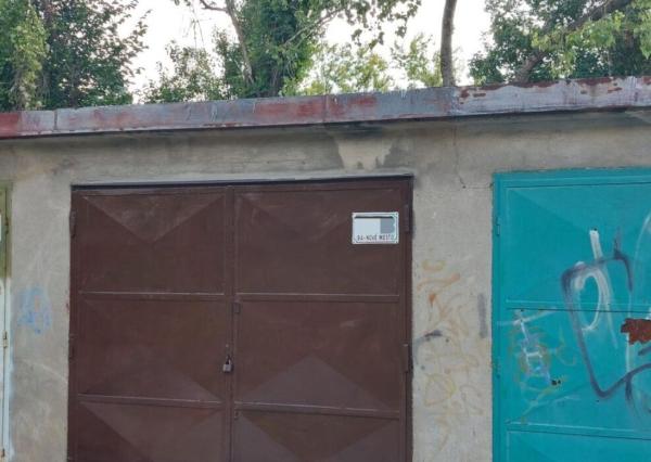 Na predaj - garáž, Vyhnianska cesta, Bratislava III