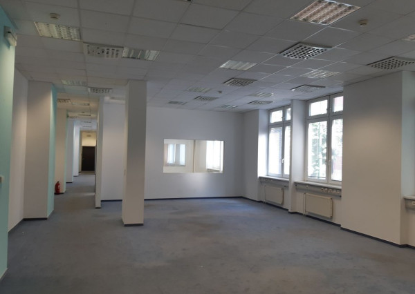 205m2 kancelársky celok v centre na Lazaretskej/Cintorínskej ulici, Staré Mesto