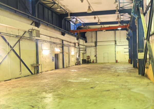 Prenájom výrobnej haly so zázemím – Gogolova ulica, Bratislava