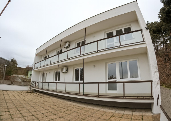 Administratívna budova na prenájom - Kráľovské údolie, Bratislava I 