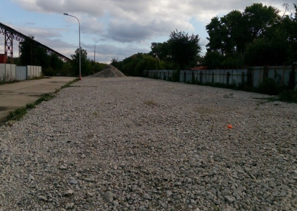 Spevnená plocha na prenájom