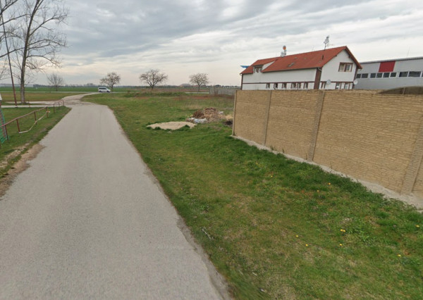 Pozemok na predaj - Mliečno