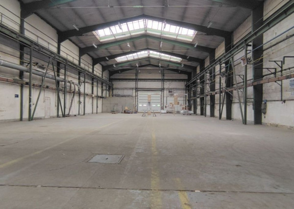 Veľká priemyselná hala na prenájom v Dubnici nad Váhom