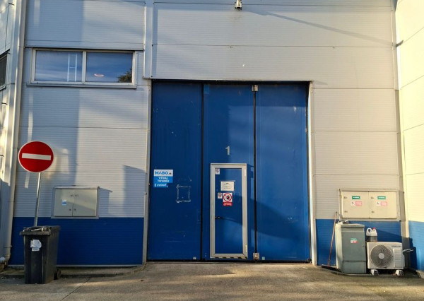 Sklad na prenájom - ul. Kolmá, Bratislava V 