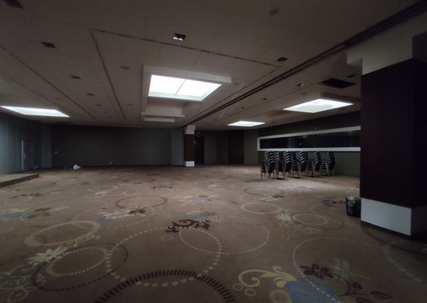 3.000m2 kongresová sála, lobby, kuchyňa, jedáleň a príslušenstvo na prenájom, Bajkalská