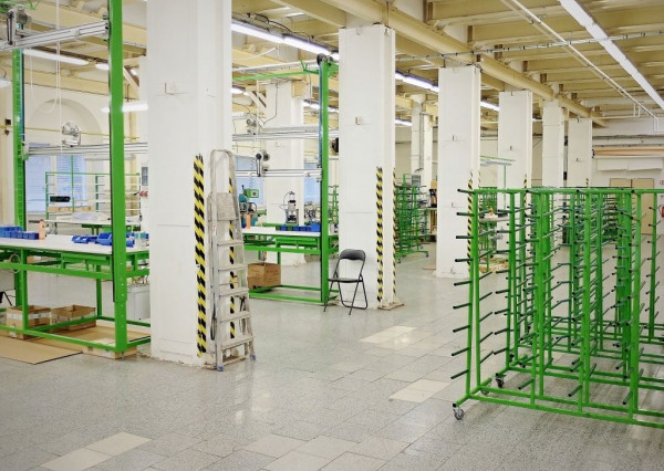 Prenájom objektu - výrobné haly 4787,4 m2 Holíč