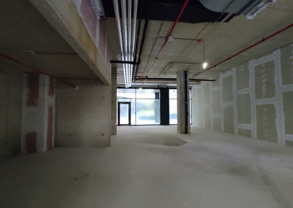 Lukratívne obchodné priestory v Apollo NIVY, Prievozská-Ružinov