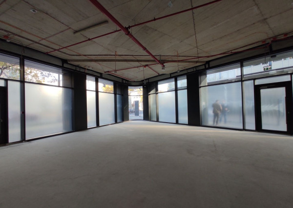 Lukratívne obchodné priestory v Apollo NIVY, Prievozská-Ružinov