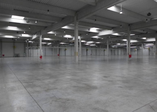 2000 m2 skladové priestory Malacky