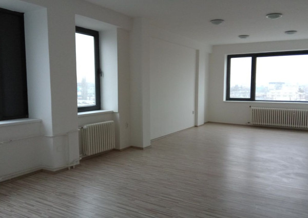 Kancelárie na Vajnorskej ulici, Bratislava III