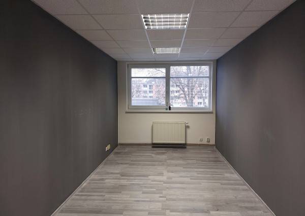 Kancelária na prenájom - Sihoť II, Trenčín