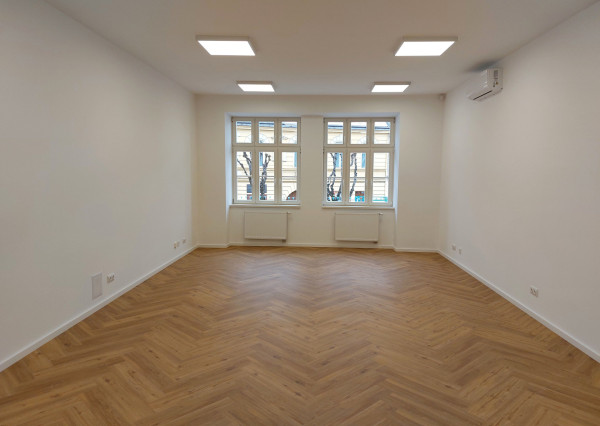 Exkluzívne administratívne priestory na prenájom,  vhodné aj na služby, 65 m2, Trenčín – Centrum