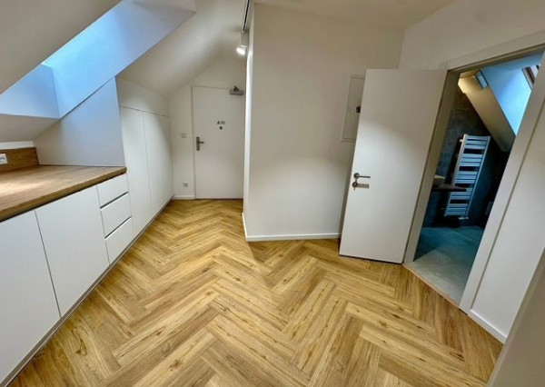 Na prenájom exkluzívne novo-zrekonštruované klimatizované administratívne priestory v Centre Trenčína