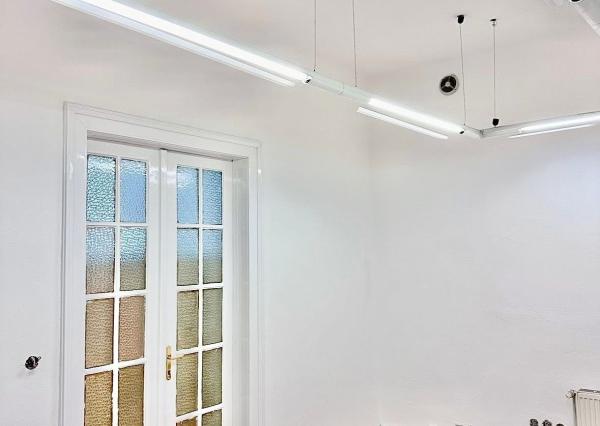 Na prenájom zrekonštruované administratívne priestory o výmere 20 m2 v Centre Trenčína