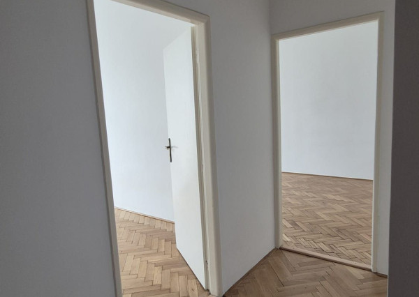 Na prenájom kancelárske priestory - ul. Michalská, Bratislava I 