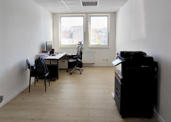 Na prenájom kancelárie v Trenčíne - širšie centrum